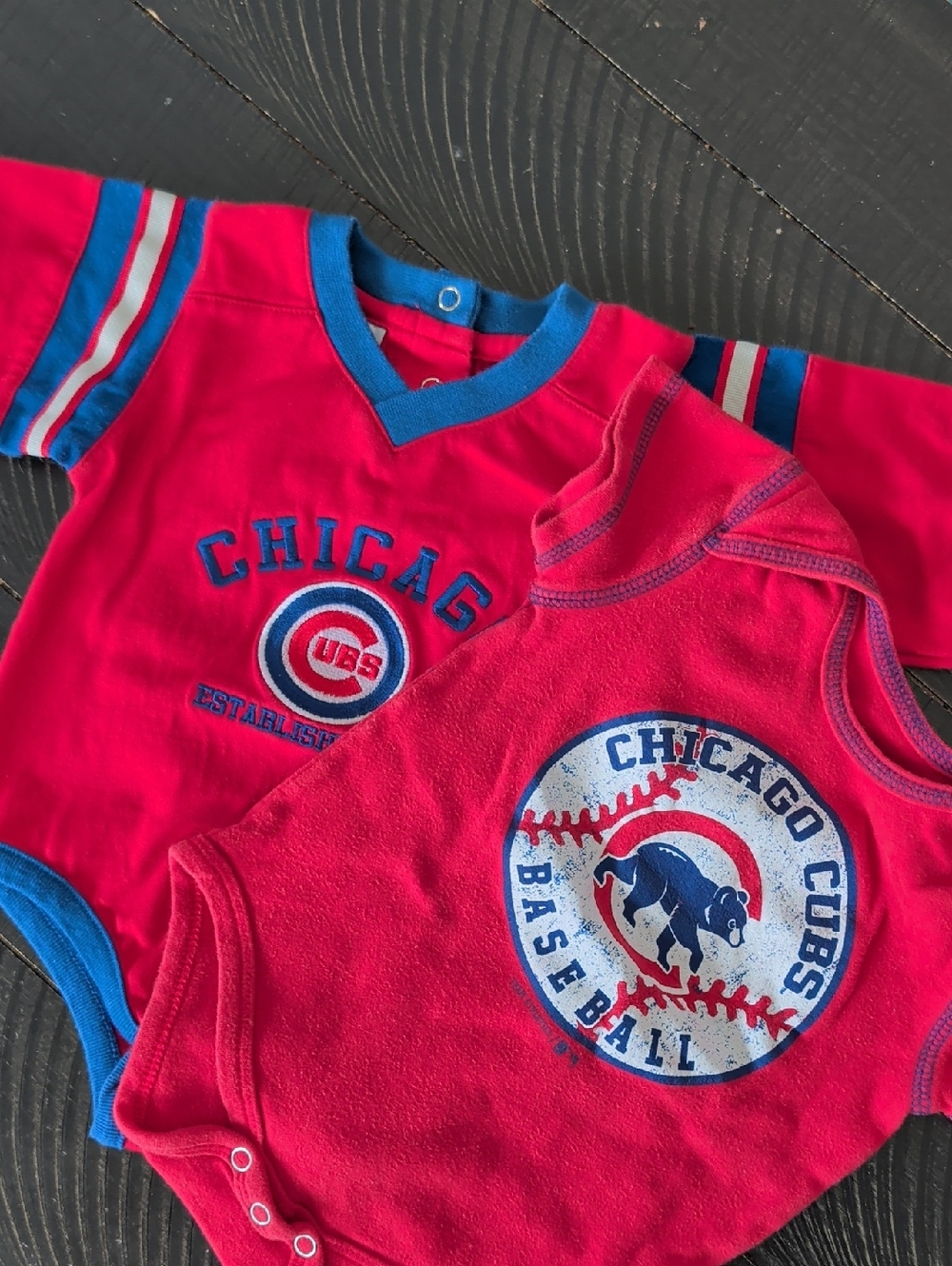 Genuine Merchandise Chicago Cubs Red & Blue Baby Bodysuit Set